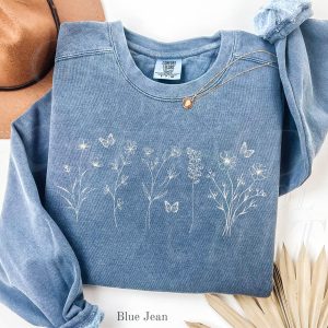 Wildflowers Comfort Colors® Sweatshirt, Flower Crewneck Sweatshirt, Floral Sweatshirt For Women, Flower Lover Sweatshirt, Flowers Hoodie